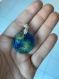 Pendentif out of the blue