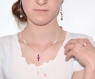Parure bijoux en perle de verre fuchsia et blanche et toupie rose 