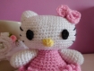 Petite peluche / doudou au crochet chat blanc et rose hello kitty