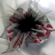 Broche fleur en tissu & plumes et perles 177