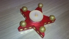 Un lot de 3 étoiles avec bougies en bois pour un décor de noël rouge et or 